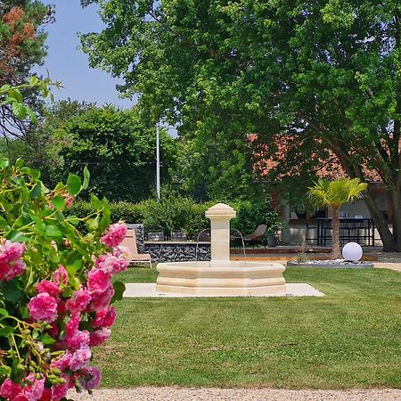 Вилла Domaine Du Cuiset - Gite Du Four A Pain Saint-Andre-sur-Vieux-Jonc Экстерьер фото